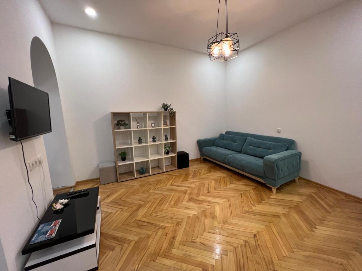 Cosy Apartment In Tbilisi Centre מראה חיצוני תמונה
