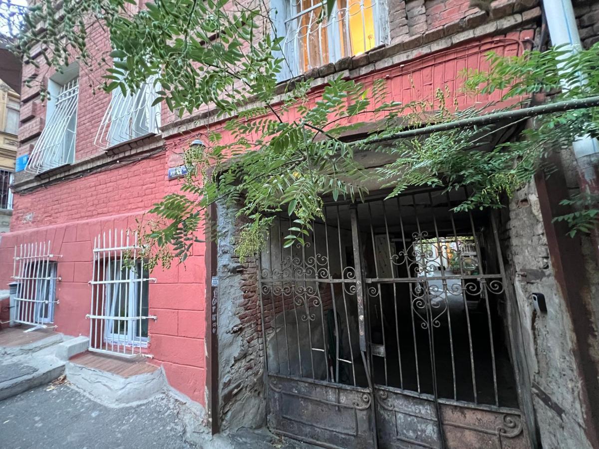 Cosy Apartment In Tbilisi Centre מראה חיצוני תמונה